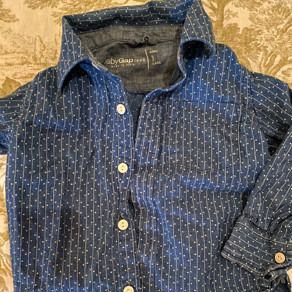 Baby Gap Button-Up EUC size 3